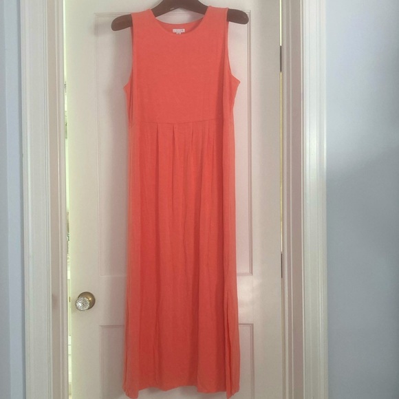 J. Jill Dresses & Skirts - J Jill coral scoop neck maxi dress - soft & stretchy